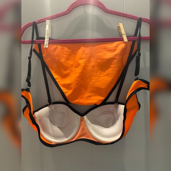2 piece orange bikini - Picture 2 of 2